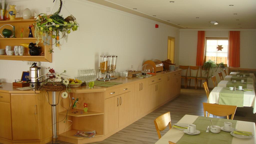 Hotel Garni Hopfengold Wolnzach Exterior photo