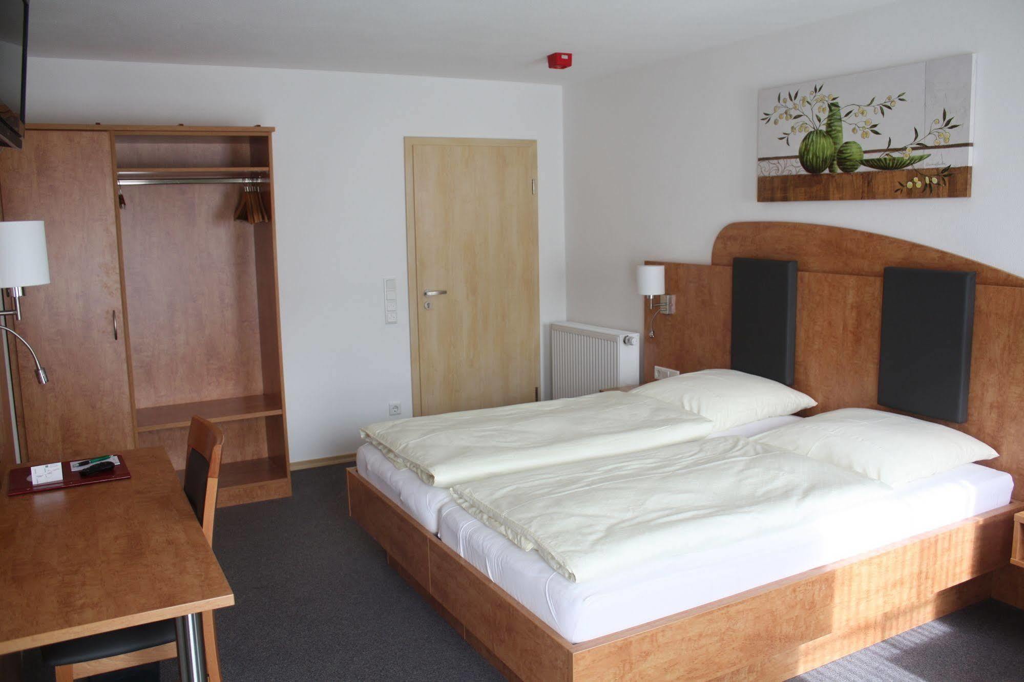 Hotel Garni Hopfengold Wolnzach Exterior photo
