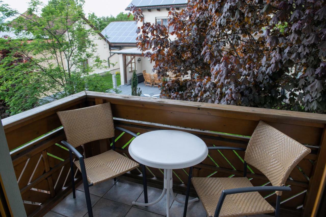 Hotel Garni Hopfengold Wolnzach Exterior photo